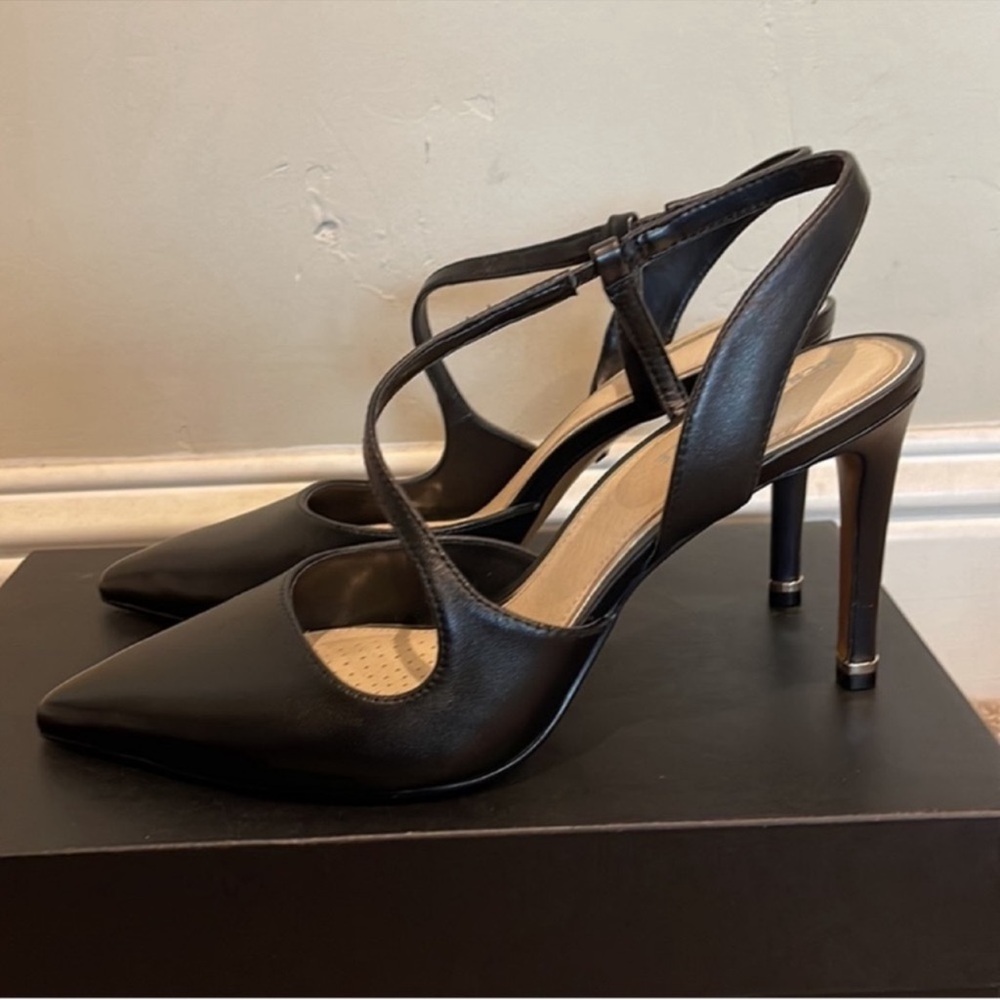 Kenneth Cole sling back pump black leather Riley a 8.5